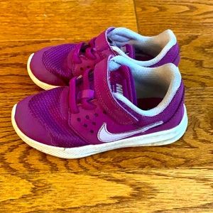 Nike Toddler Girl Sneakers size 9